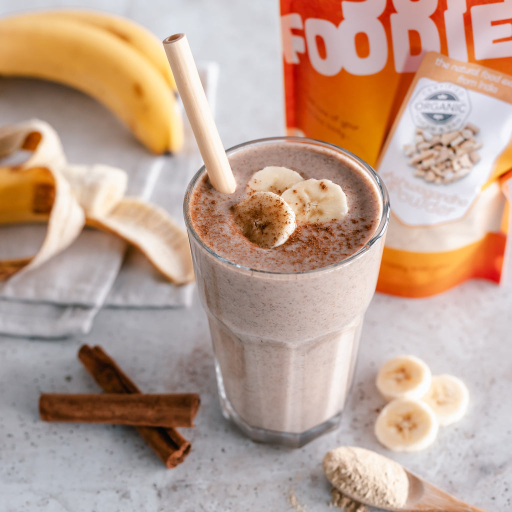 Romige banaan-kaneel-ashwaganda smoothie