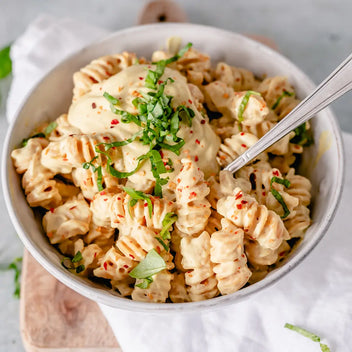 Glutenvrije pasta met vegan kaas saus