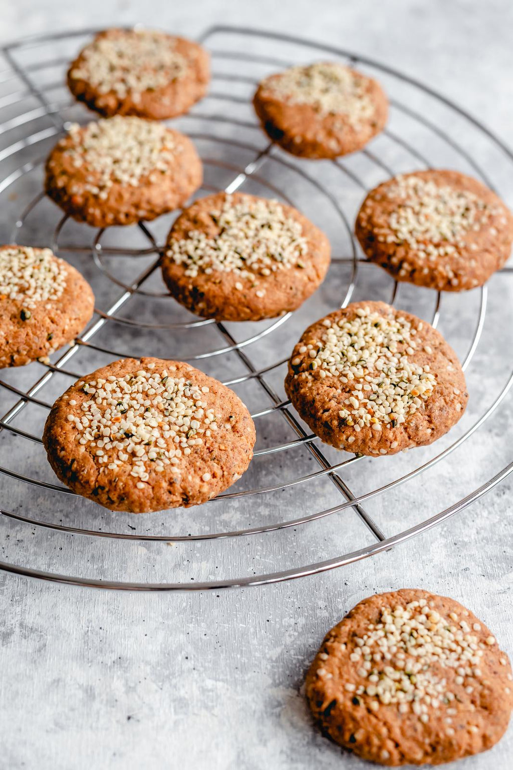 Protein cookies with hemp