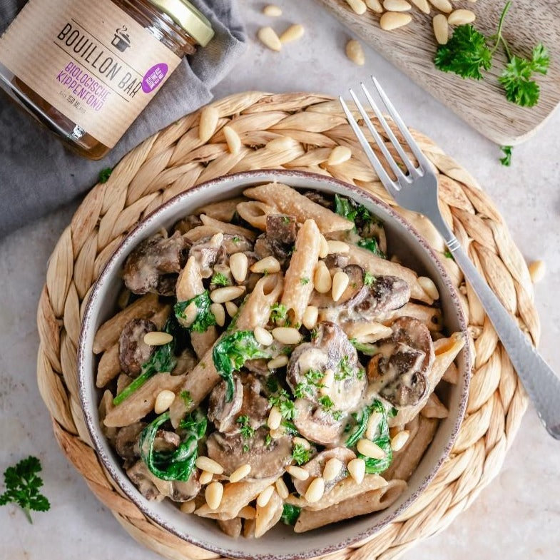Pasta met Biologische kippenfond Bouillon Bar